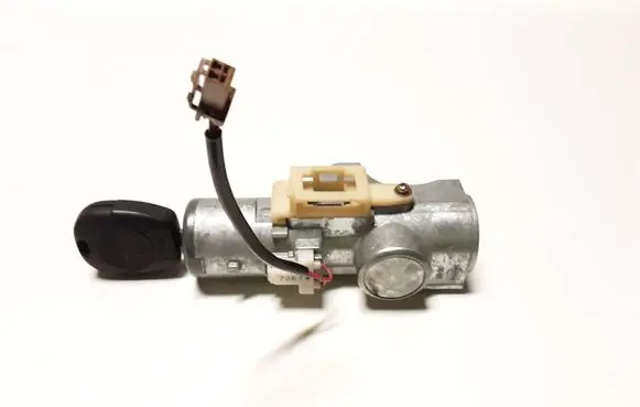 Nissan X-Trail T30 Ignition lock AS58 1J04 5WK4865