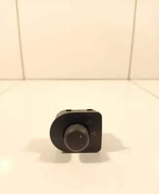 Volkswagen Golf IV Wing mirror switch 1J2959565D