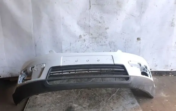 Ford Focus C-MAX Front bumper 