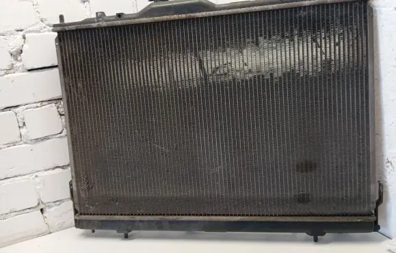 Mitsubishi Endeavor Coolant radiator
