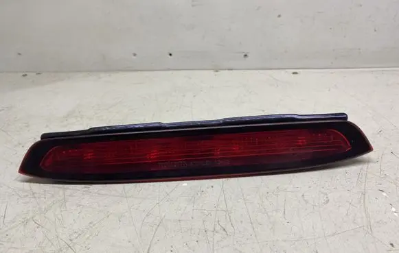 Toyota Corolla Verso E121 Third/center stoplight P1844