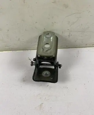 Peugeot 508 Front door upper hinge ES70 3715 A075091