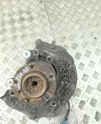 BMW 5 E60 E61 Front wheel hub 6760954