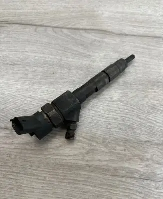 Mitsubishi Space Star Fuel injector 0445110146