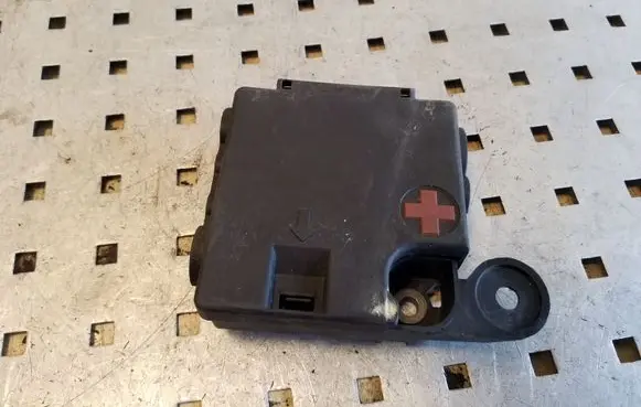 Audi A5 8T 8F Current control relay 8K0937517A