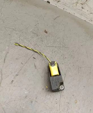 Ford Galaxy Airbag deployment crash/impact sensor 5WK42895 6Q0909606