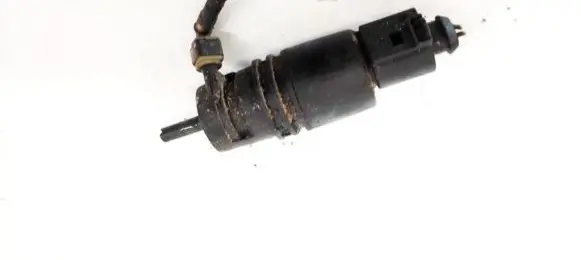 Volkswagen Phaeton Windscreen/windshield washer pump