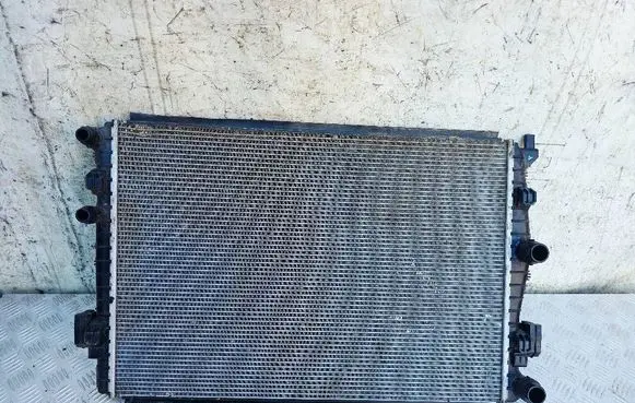 Audi A1 Coolant radiator 2Q0121253K