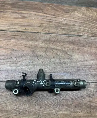 Audi A4 S4 B7 8E 8H Fuel main line pipe 059130089D 003923