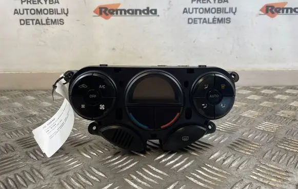 Ford Focus Climate control unit 2S4H18C612AH