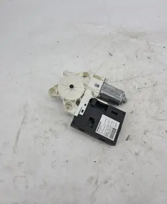 Volvo V50 Front door window regulator motor 30710157 65992090061 994582105