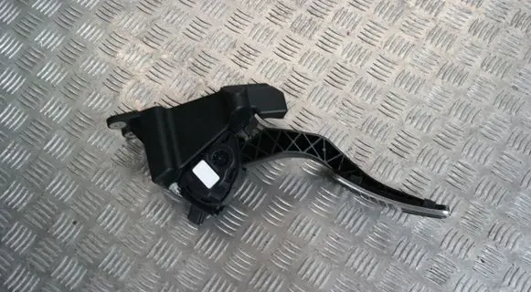 Maserati Levante Accelerator throttle pedal 04861714AF