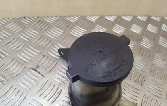 Toyota RAV 4 (XA20) Power steering fluid tank/reservoir