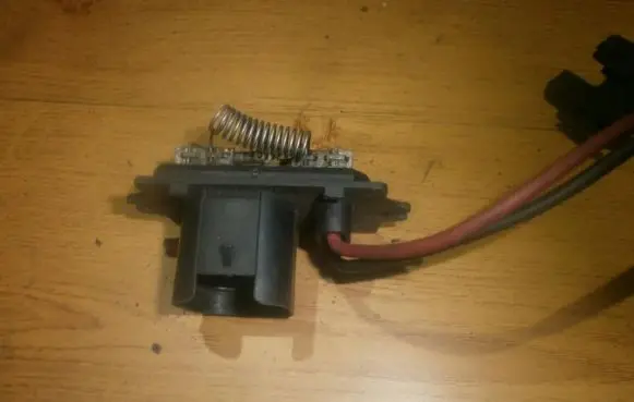 Renault 19 Heater blower motor/fan resistor A36020619M