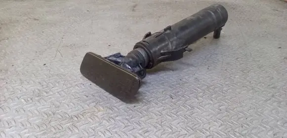 Volkswagen PASSAT B7 Headlight washer spray nozzle