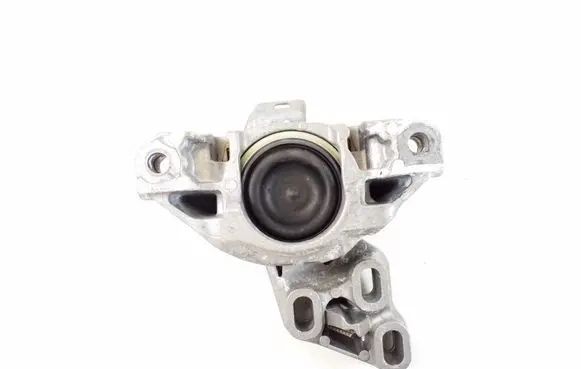 Engine mount bracket