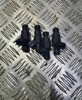 Audi A4 S4 B6 8E 8H Fuel injector 0200156065