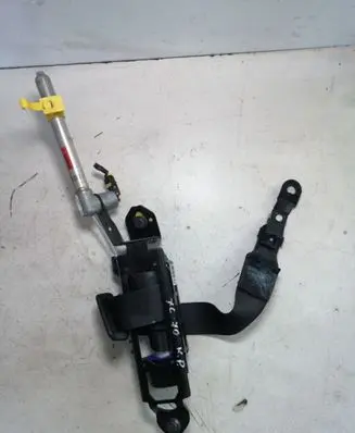 Volvo XC70 Front seatbelt 6075637L0A