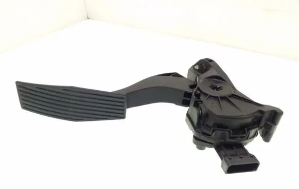 Opel Insignia A Accelerator throttle pedal 13237352