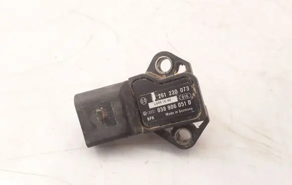 Audi A3 S3 A3 Sportback 8P Air pressure sensor 0261230073 038906051D