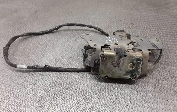 Chrysler Voyager Sliding door lock
