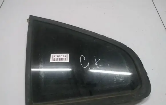 Volkswagen PASSAT B5 Rear side window as2