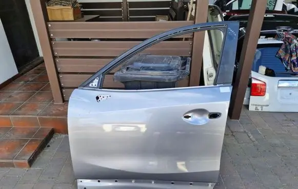 Mazda CX-5 Front door