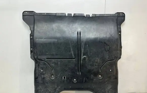 Volkswagen Polo VI Engine splash shield/under tray 2Q0825236E 2Q0825236F 2Q0825236