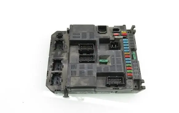 Peugeot 307 Central body control module 9636760580 9644098180