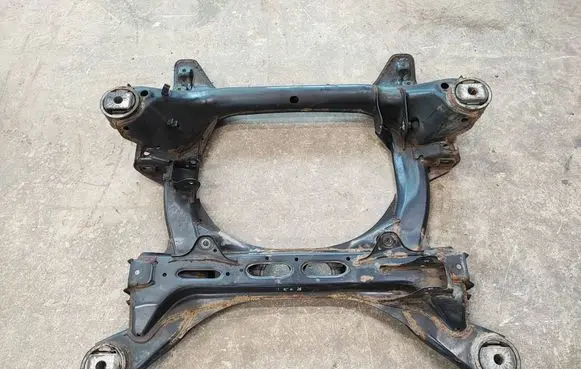 Porsche Cayenne (92A) Front subframe 7L0407747A