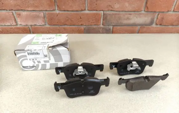 BMW 3 G20 G21 Brake pads (front) 6884243