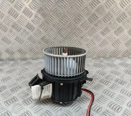 Porsche Macan (95B) Heater fan/blower 8T1820021