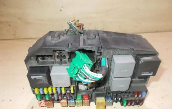 Ford Mondeo Mk III Fuse box set 1s7t14a142aa