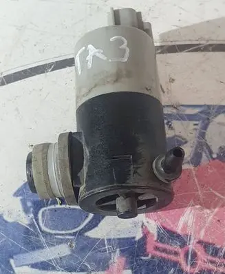 Toyota Avensis T270 Windscreen/windshield washer pump 30892 397456 081215A