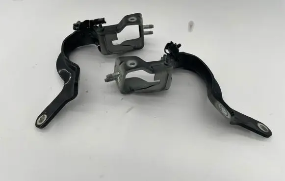Audi Q7 4L Loading door hinge set 4L0971846A 4L0971845F