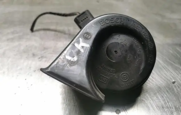 BMW 5 E39 Horn signal
