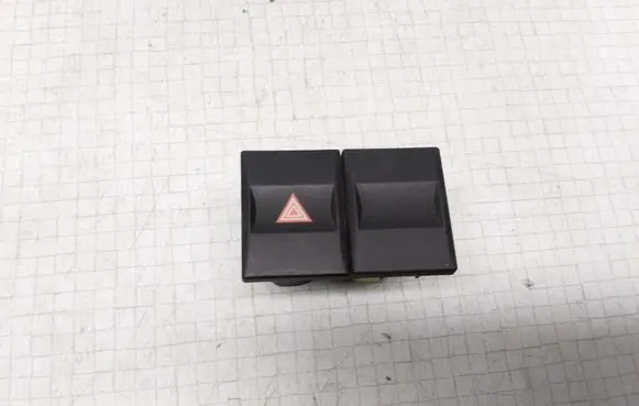 Ford Mondeo Mk III Hazard light switch 2S7T13A350DA