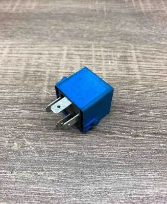 Mercedes-Benz A W169 Other relay 0025422519 V23134B52X321