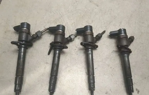 Volvo XC90 Fuel injectors set 0445110078