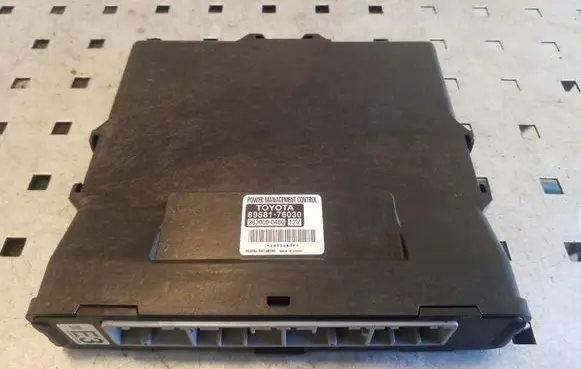 Lexus CT 200H Power management control unit 2830000480 8968176030