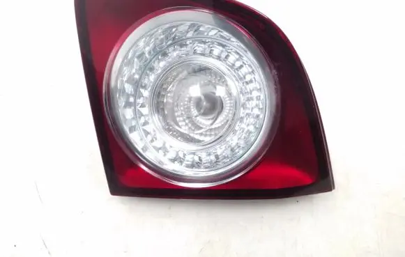 Volkswagen Golf V Tailgate rear/tail lights 5M0945094J