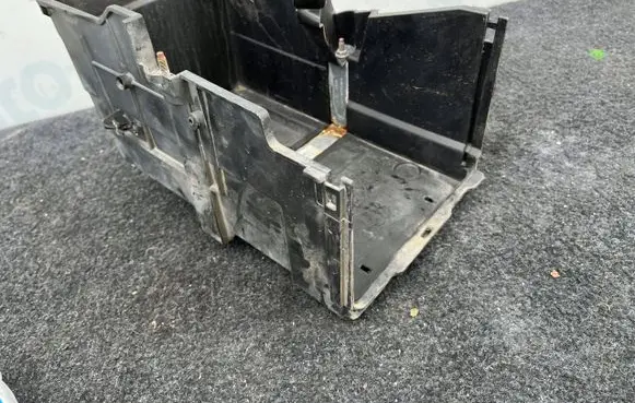 Ford Kuga I Battery box tray 4M5110723BC