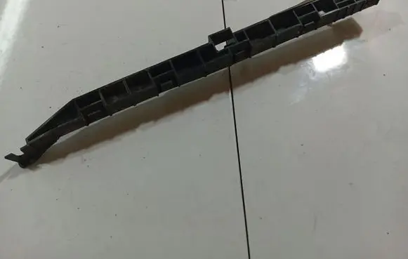 Honda Jazz Front bumper mounting bracket D6Z640