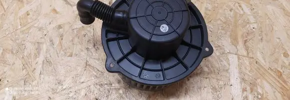 Hyundai Elantra Heater fan/blower 821057 2300a28