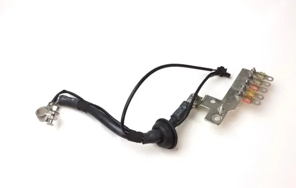 Audi Q7 4L Negative earth cable (battery) 4L0971225E A3093A304172U176