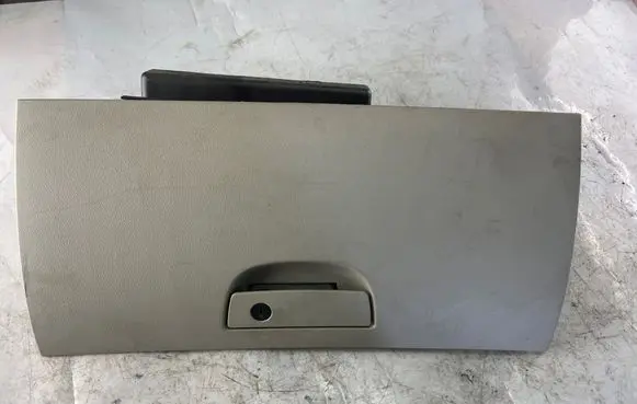 Chrysler 300 - 300C Glove box set 0xw23bd1ac