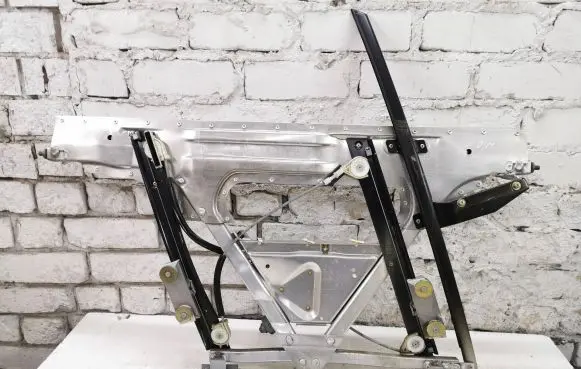Front door window regulator with motor