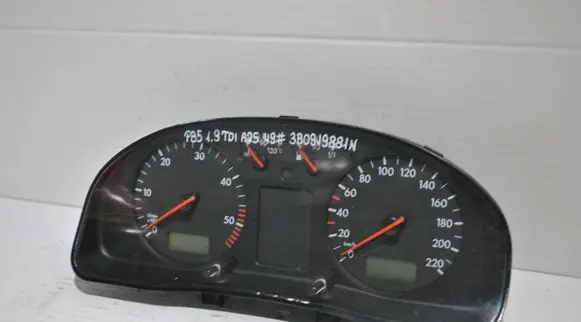 Speedometer (instrument cluster)