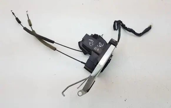 Mazda CX-7 Front door lock