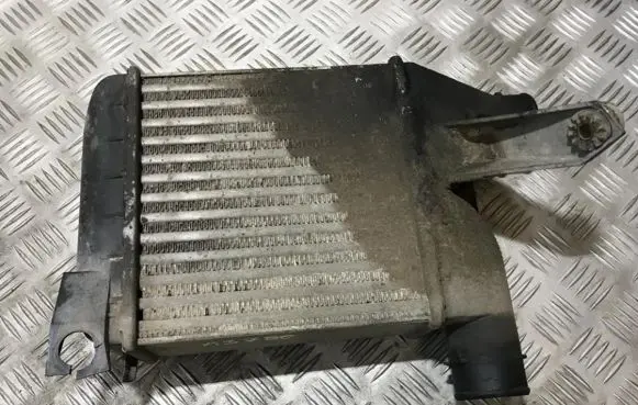 BMW 5 E39 Intercooler radiator 2246031 2.246031